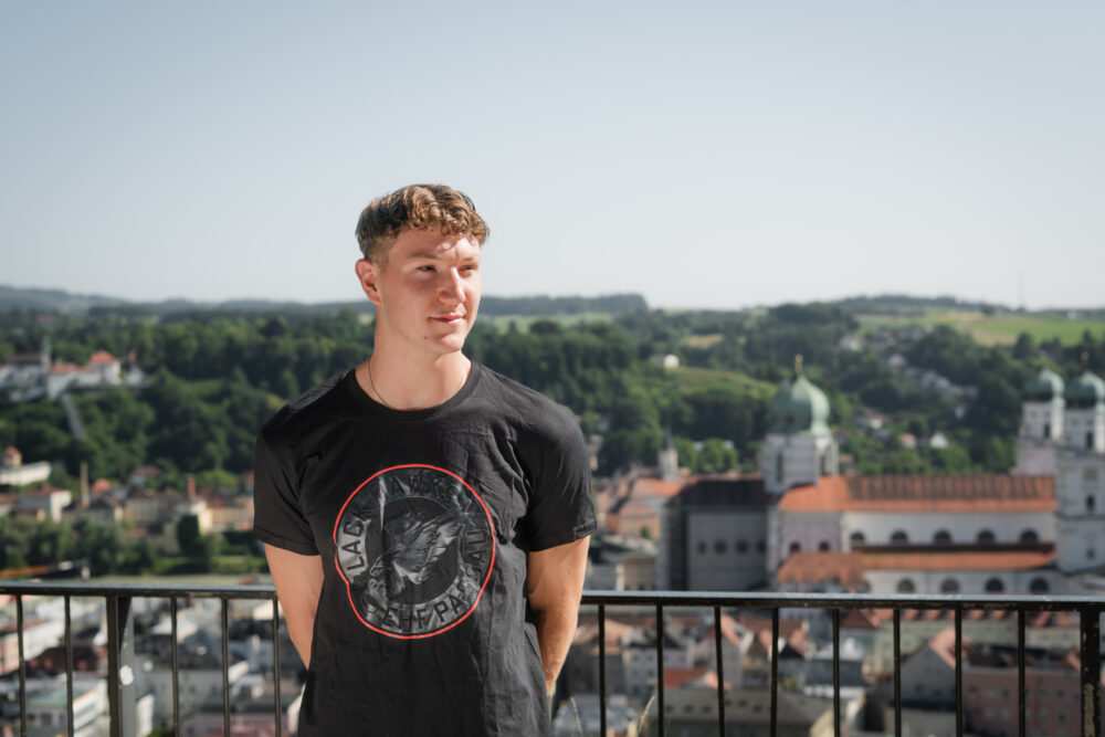T-Shirt „Classic Logo“